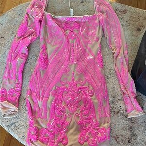 Hot Miami Styles Hot Pink Embroidered Long Sleeve Bodycon Dress